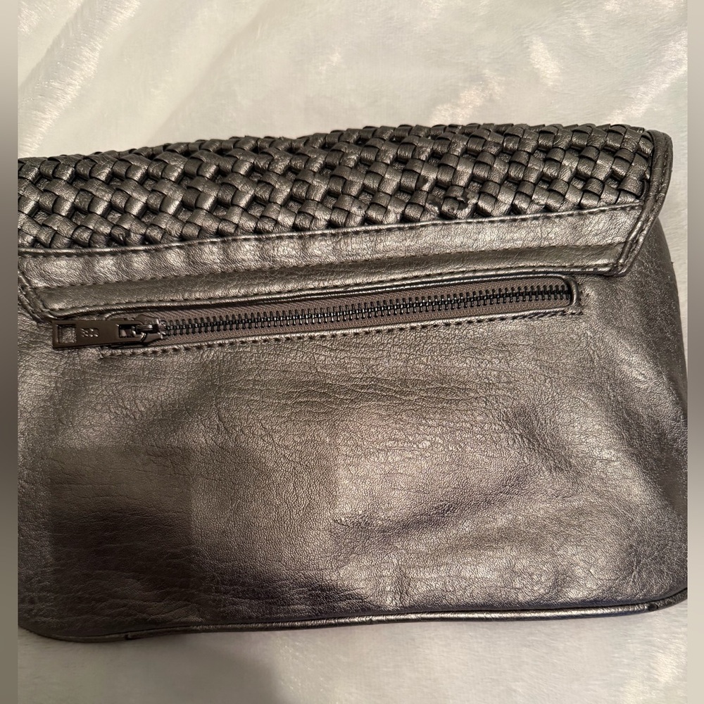 Urban Expression Silver Woven Clutch - Picture 3 of 5